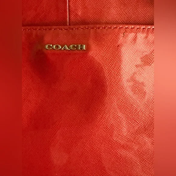 Coach Gallery Large Tote 29141 Red Patent Leather Shoulder Bag - Picture 11 of 13